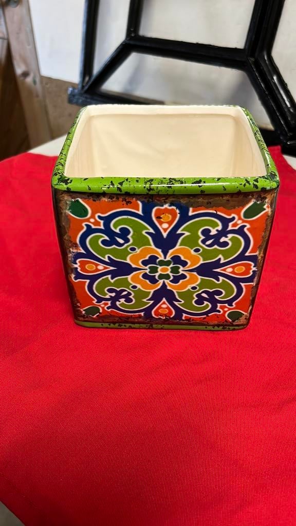 Vierkante bloempot met de hand beschilderd Mexicaans Talaver, Antiek en Kunst, Ophalen of Verzenden