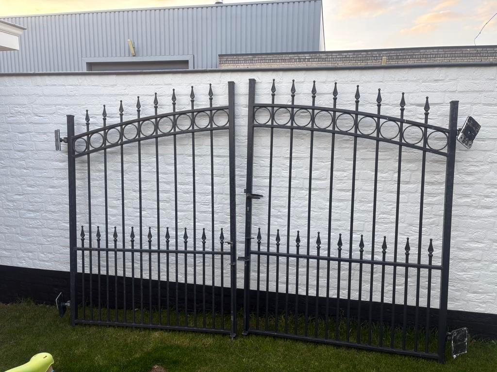 Mooie poort 2950x1900 breedte x hoogte, Ophalen, Zo goed als nieuw, 150 tot 200 cm, Hout