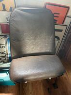 Schoolbus bank USA samen 140, Ophalen