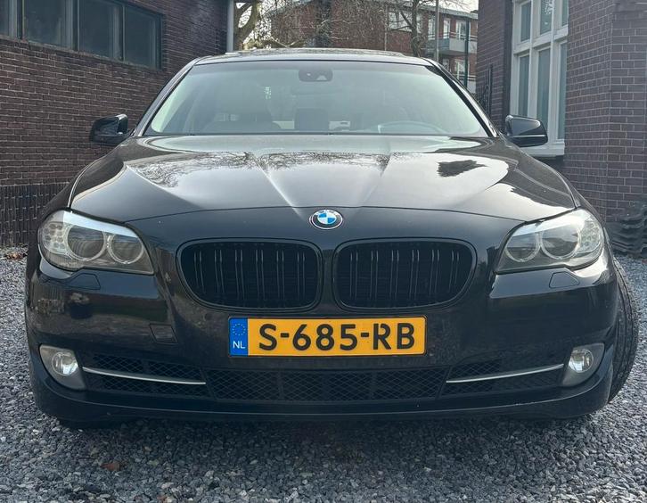 BMW 550i High Executive V8 408pk Automaat, Auto's, BMW, Particulier, 5-Serie, ABS, Airbags, Airconditioning, Bluetooth, Boordcomputer