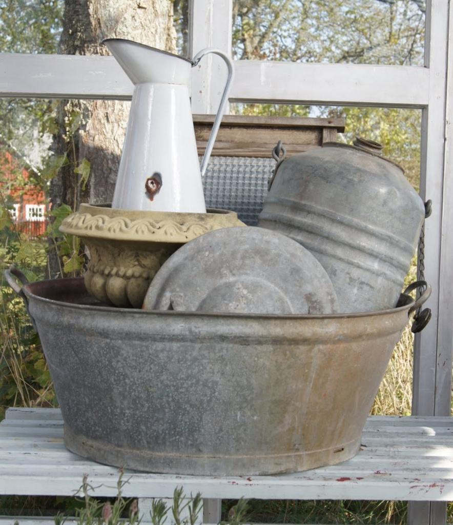 **gezocht** Zinken teilen/emmers en terracotta bloempotten, Ophalen, Steen, Minder dan 30 cm, Rond