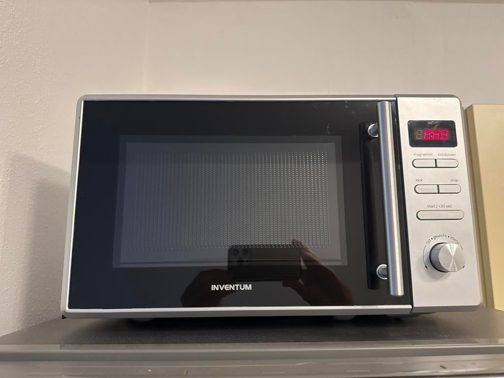 Inventum Magnetron - Zo goed als nieuw, Witgoed en Apparatuur, Ophalen of Verzenden, Draaiplateau, Magnetron, Zo goed als nieuw