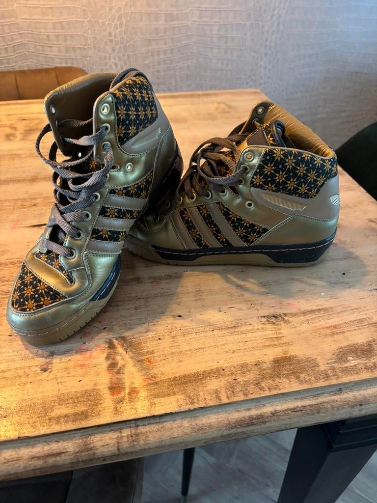 Collectors item Woman Adidas Metro Attitude High, Ophalen of Verzenden, Zo goed als nieuw, Sneakers of Gympen