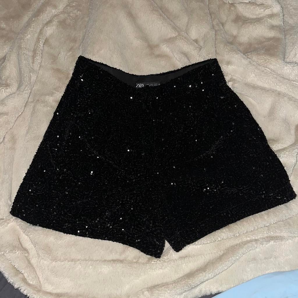 Zara shorts, Ophalen of Verzenden, Zo goed als nieuw, Maat 46 (S) of kleiner, Zwart