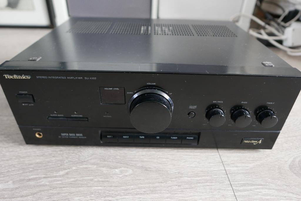 Technics SU-X102 integrated amplifier (stereo versterker), Overige merken, Gebruikt, Ophalen of Verzenden, Minder dan 60 watt