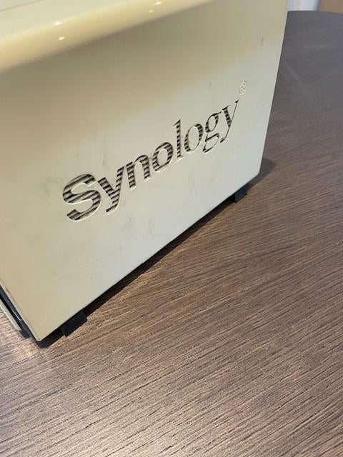 Synology DS212j zonder schijven, Computers en Software, NAS, Ophalen of Verzenden, Gebruikt
