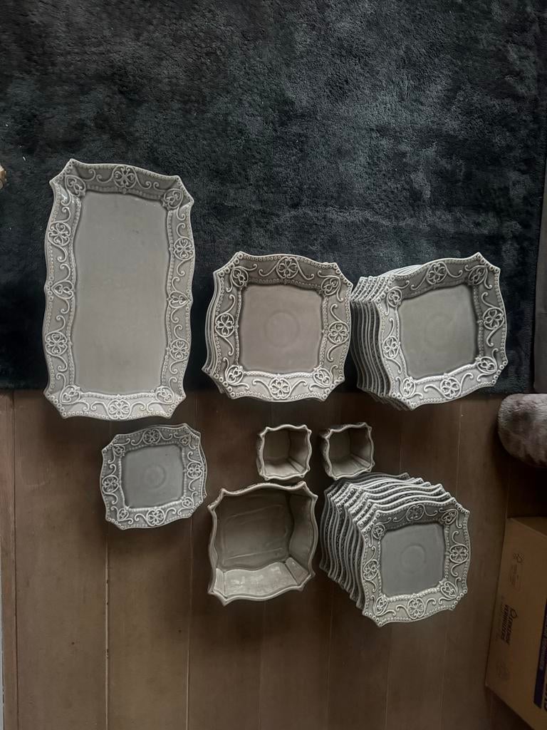 Prachtig servies PTMD  grijs, Ophalen, Keramiek, Zo goed als nieuw, Overige stijlen