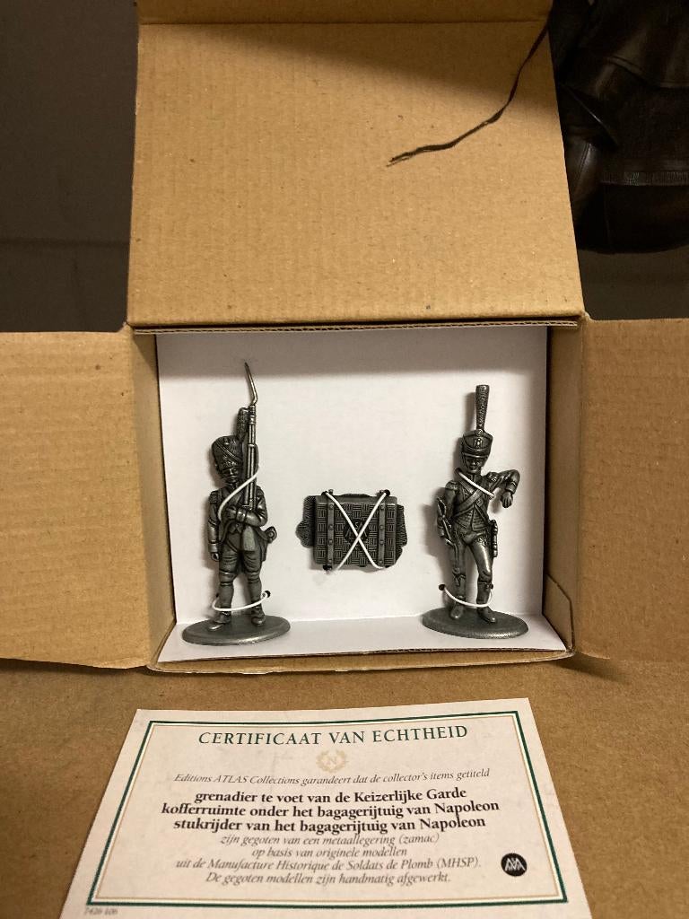 Doos vol met tinnen solaatjes, met certificaat, Antiek en Kunst, Ophalen of Verzenden