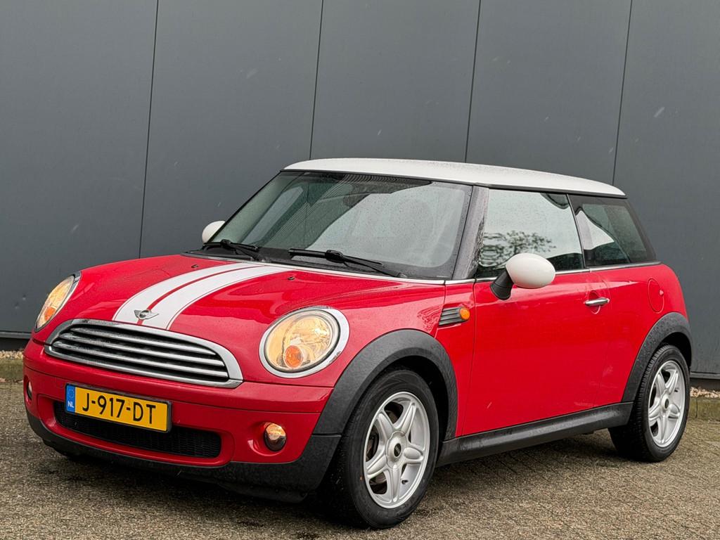 Mini Mini 1.6 Cooper | Nap | Airco, Voorwielaandrijving, Gebruikt, 750 kg, 4 cilinders