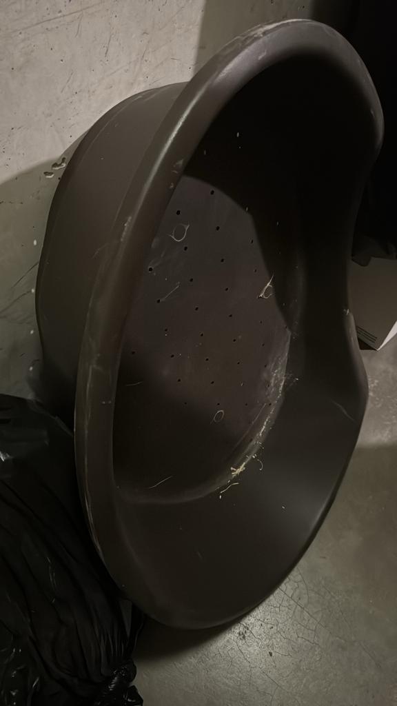 Mand voor hond en kat, Ophalen