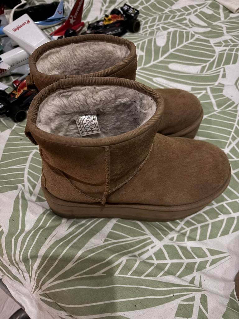 Uggs laarzen, Verzenden, Zo goed als nieuw