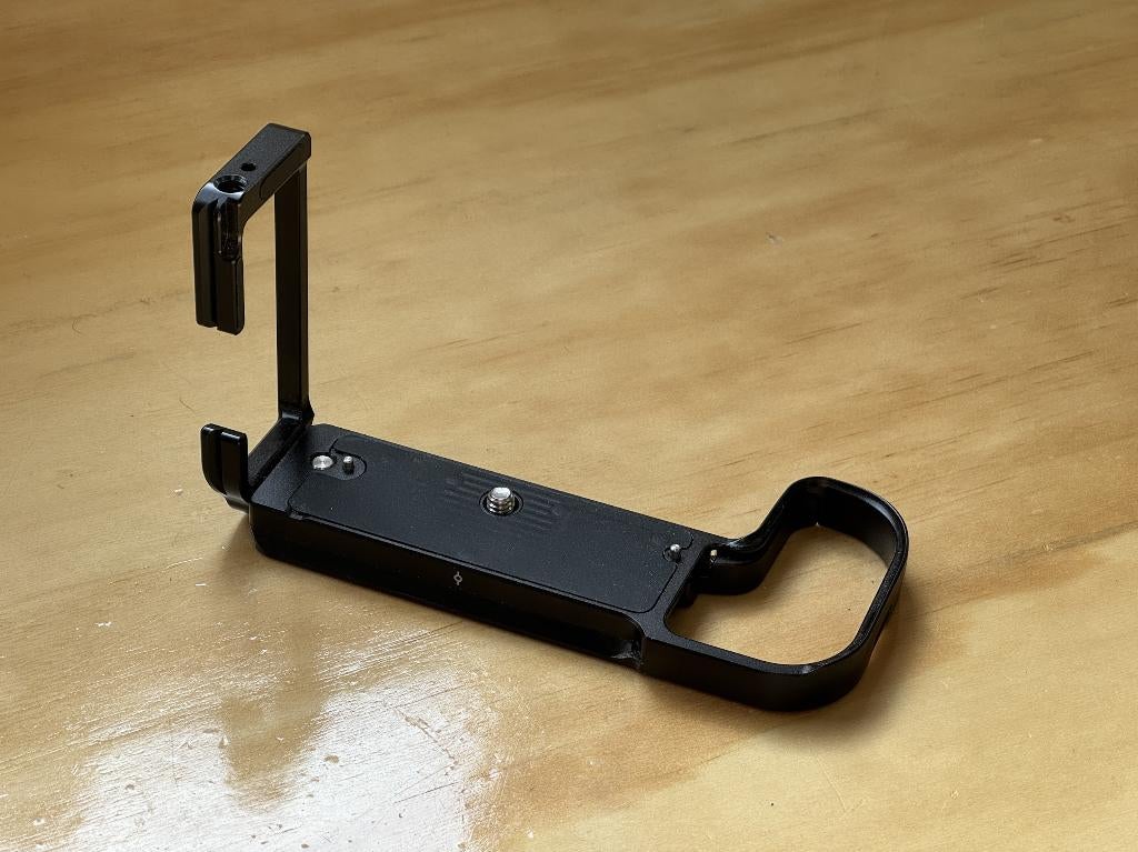 Smallrig L Bracket voor Canon EOS R5, R5C, R6 of R6 Mk II, Audio, Tv en Foto, Fotocamera's Digitaal, Gebruikt, Spiegelreflex, Canon