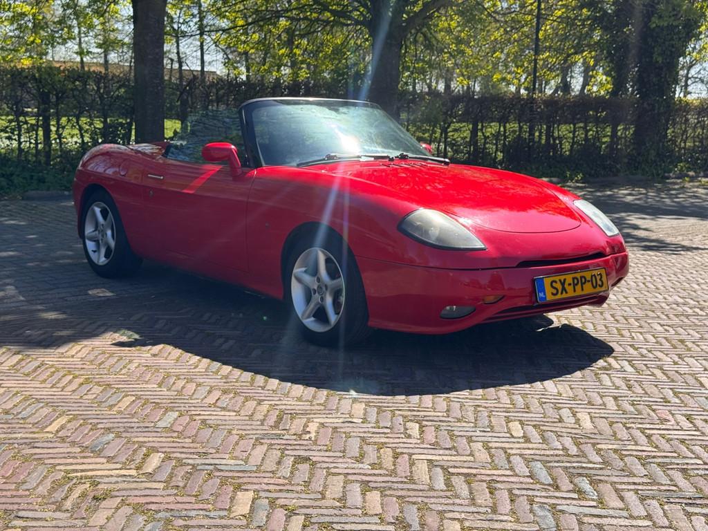 Fiat Barchetta 1.8-16V uit 1998, Auto's, Zwart, 4 cilinders, Cabriolet, 450 kg