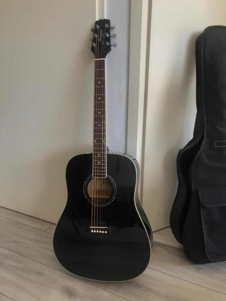 Morgan akoestische gitaar + tas, Ophalen, Zo goed als nieuw, Western- of Steelstringgitaar