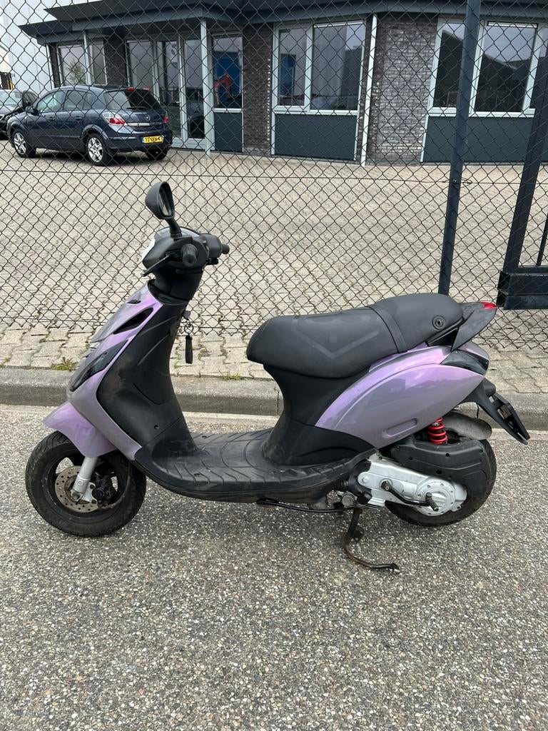 prachtige piaggio zip brom, Fietsen en Brommers, Ophalen of Verzenden, Zo goed als nieuw, Benzine, Zip