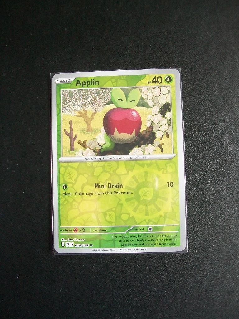 9134: Nieuwe Pokemon Kaart holofoil APPLIN (016/182), Verzenden, Nieuw, Losse kaart, Foil