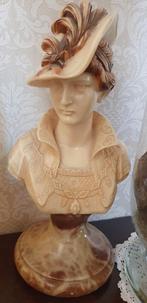 Porseleinen borstbeeld met hoed, Ophalen of Verzenden