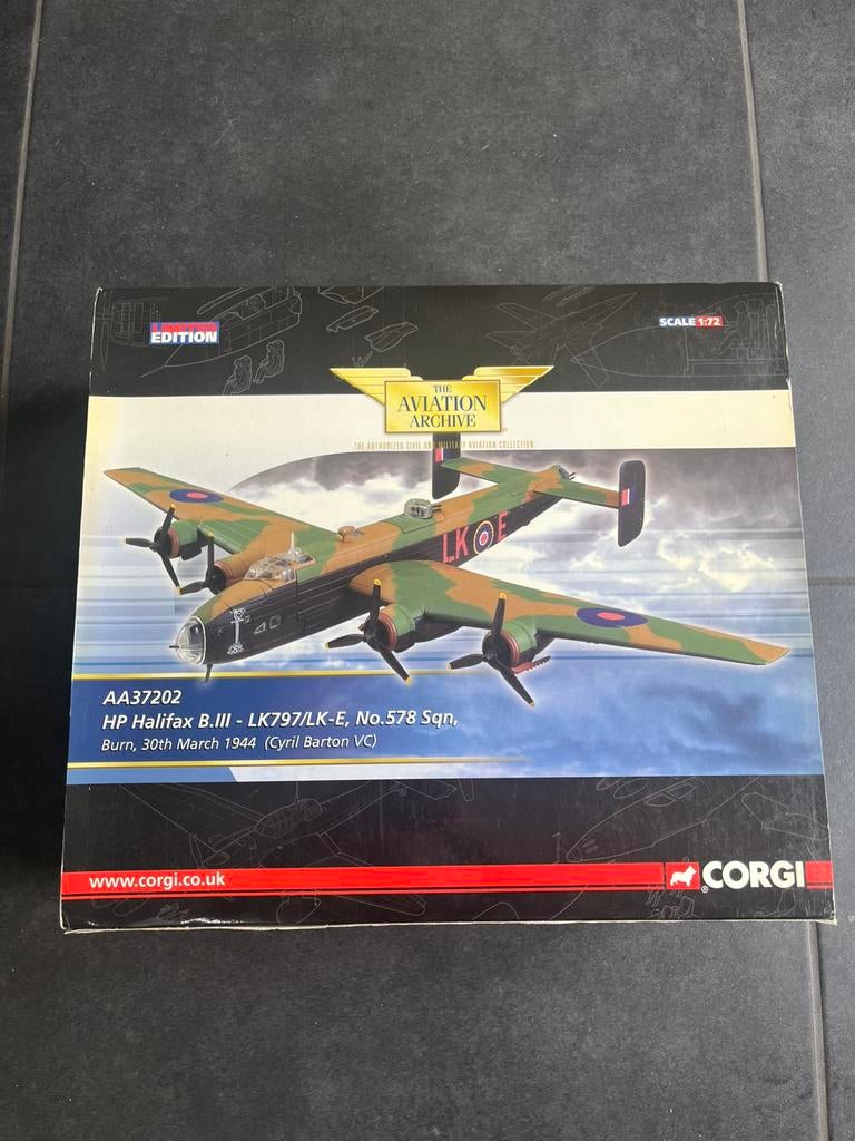 Halifax BIII 1/72 CORGI, Ophalen of Verzenden, Zo goed als nieuw, 1:72 tot 1:144, Overige merken