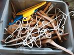 Grote partij kinder kledinghangers (hout, kunststof), Ophalen, Gebruikt, Hout, Kinderen