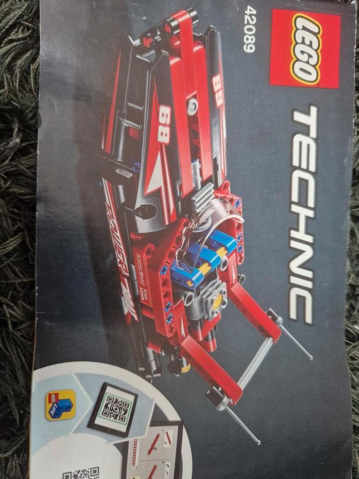 Lego Technic Set 42089 - Zeer Goede Staat, Kinderen en Baby's, Speelgoed | Duplo en Lego, Zo goed als nieuw, Lego, Complete set