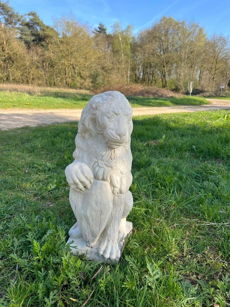 Leeuwen beeld tuin decoratie!, Tuin en Terras, Tuinbeelden, Zo goed als nieuw, Ophalen