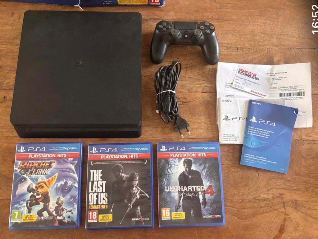 PlayStation 4 Slim 1 TB met controller en 3 games, Met games, Ophalen of Verzenden, Zo goed als nieuw, 1 TB