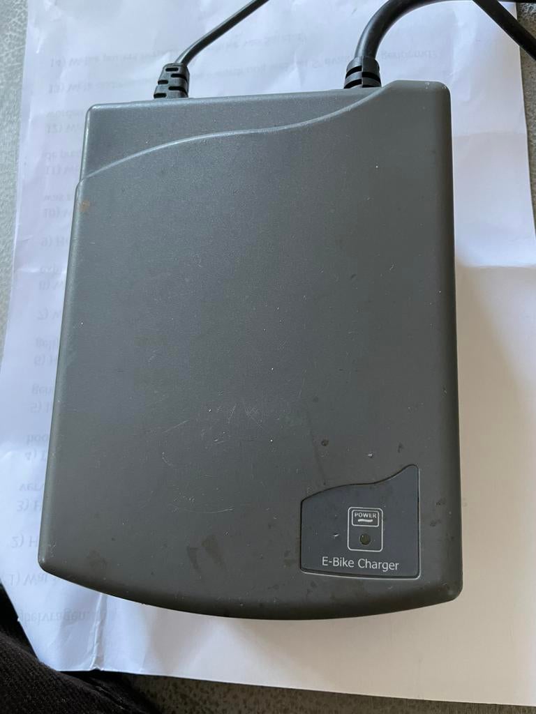 Oplader voor accu van Batavus, Koga of Sparta, Ophalen, Gebruikt