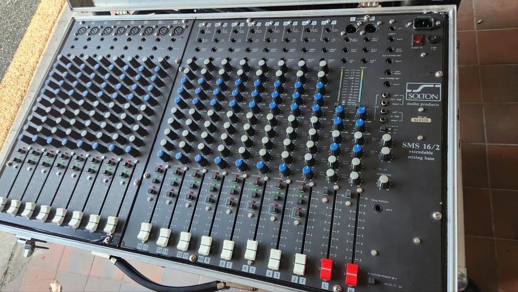 Solton SMS16/2 Vintage Mengpaneel met Flightcase, Ophalen