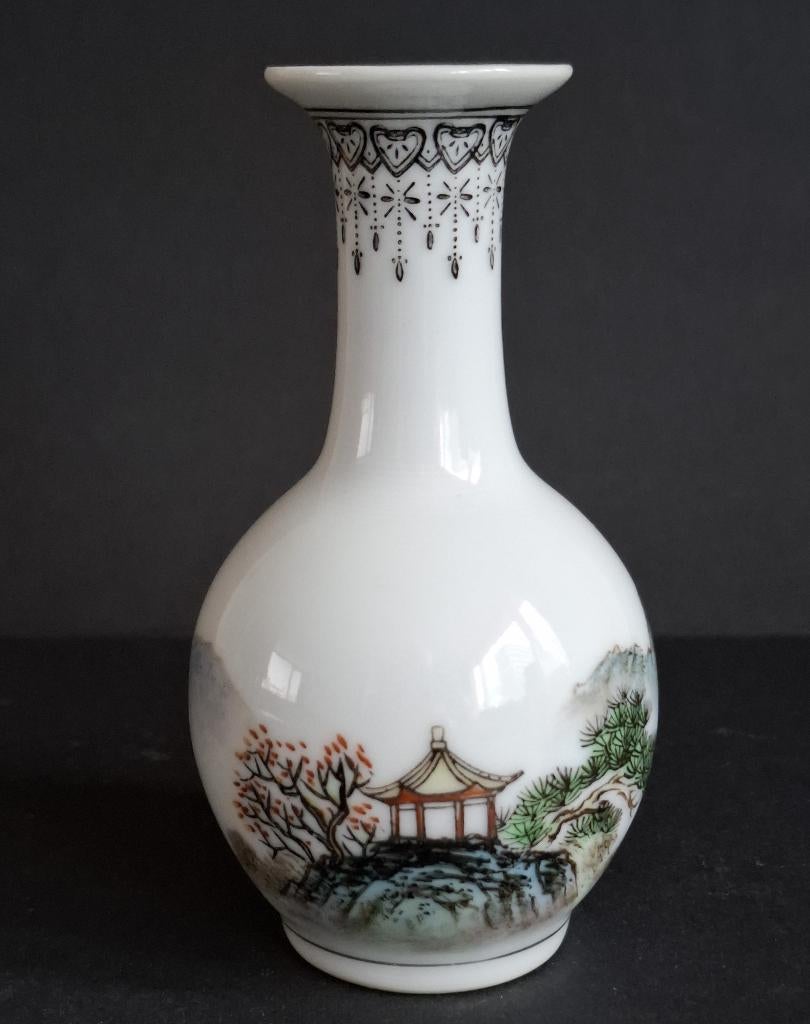klein chinees vaasje, Antiek en Kunst, Curiosa en Brocante, Verzenden