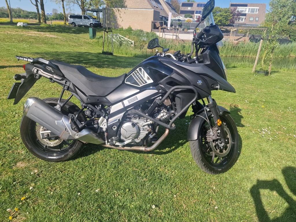 Suzuki V-Strom 650 ABS uit 2020, Particulier