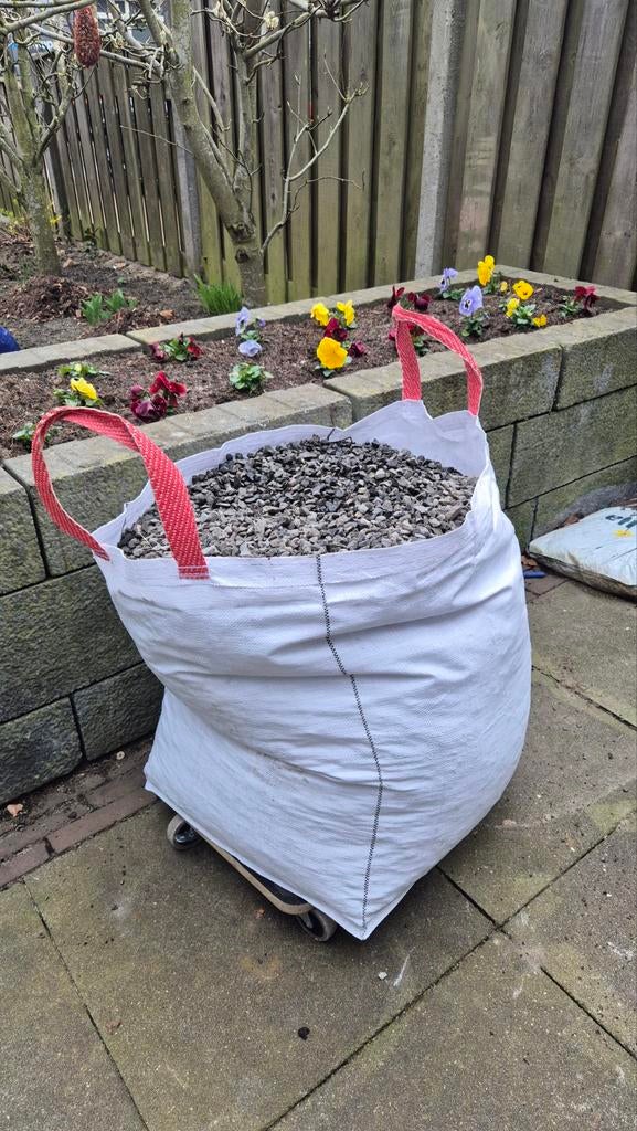 Mini bigbag 50x50x50 met Ardennersplit grind, Tuin en Terras, Grind, Keien en Split, Ophalen, Gebruikt, Grind, Grijs