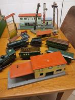 Blikken speelgoed - trein - station - jaren 60, Verzenden, Gebruikt