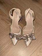 Hakjes met glitter strik, Kleding | Dames, Ophalen, Zo goed als nieuw, Beige, Pumps