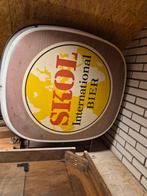 Skol International Bier reclamebord /lichtbak, Ophalen, Reclamebord, Plaat of Schild, Overige merken