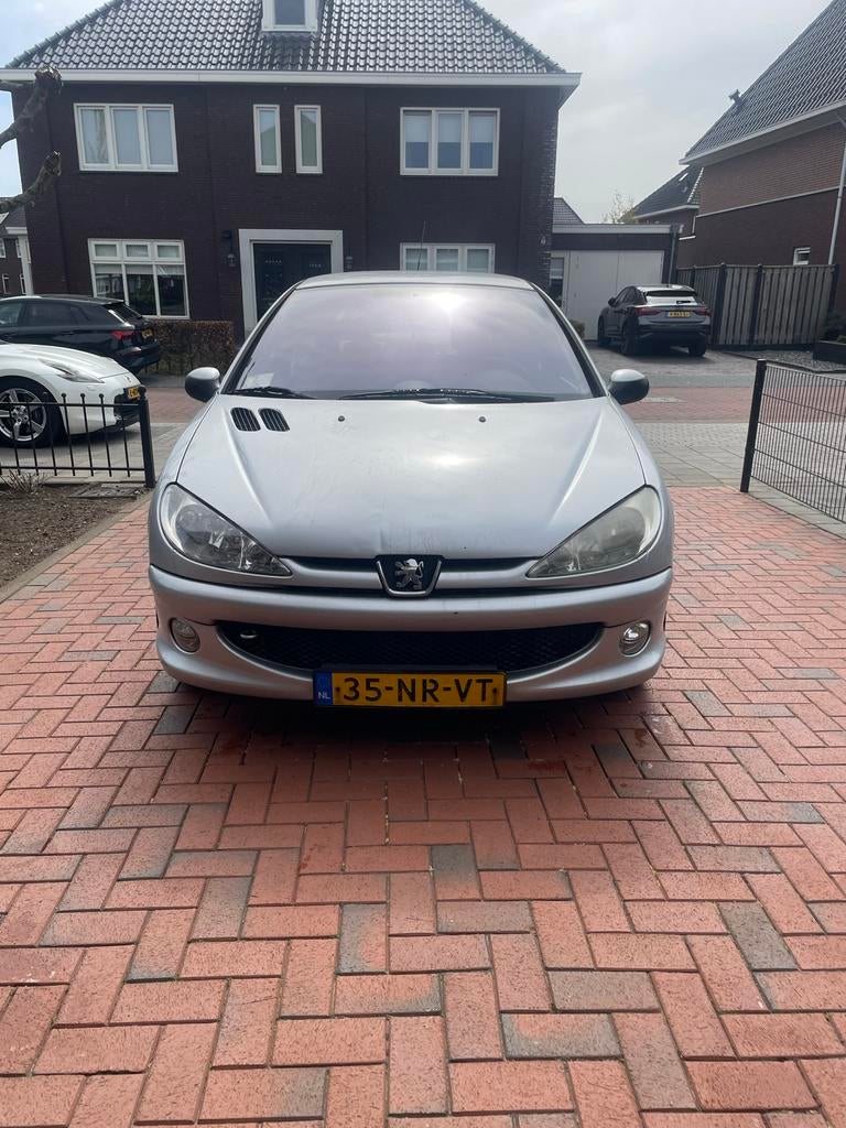 Peugeot 206 1.4 16V XS 3D 2004 Grijs, Auto's, Peugeot, Particulier, Benzine, C, Hatchback, Handgeschakeld, Origineel Nederlands