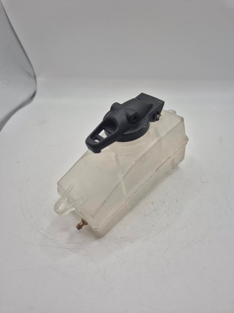 Serpent brandstof tank voor rc nitro auto, Hobby en Vrije tijd, Modelbouw | Radiografisch | Auto's, Ophalen of Verzenden, Gebruikt