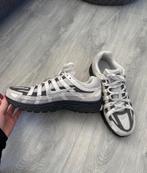 Nike P-6000 ZGAN, Ophalen, Zo goed als nieuw, Sneakers of Gympen