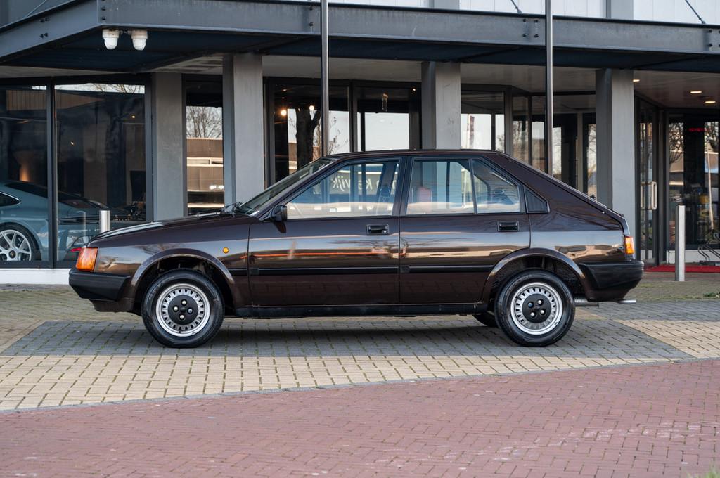 Alfa Romeo arna 1.2 SL (bj 1984), Stof, 63 pk, Beige, Overige kleuren