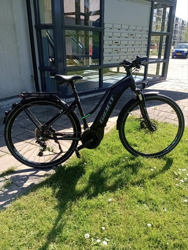Giant elektrisch fiets goed actieradio 80 km met full, Fietsen en Brommers, Elektrische fietsen, Ophalen of Verzenden, Zo goed als nieuw
