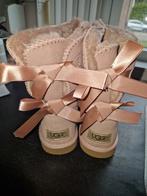 UGG Laarzen met strik - oud roze NIEUW, UGG, Lage of Enkellaarzen, Nieuw, Ophalen of Verzenden