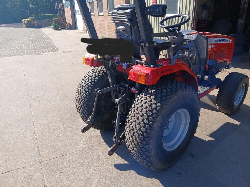 Massey Ferguson  1525, Ophalen, Gebruikt, Tot 2500, Tot 80 Pk