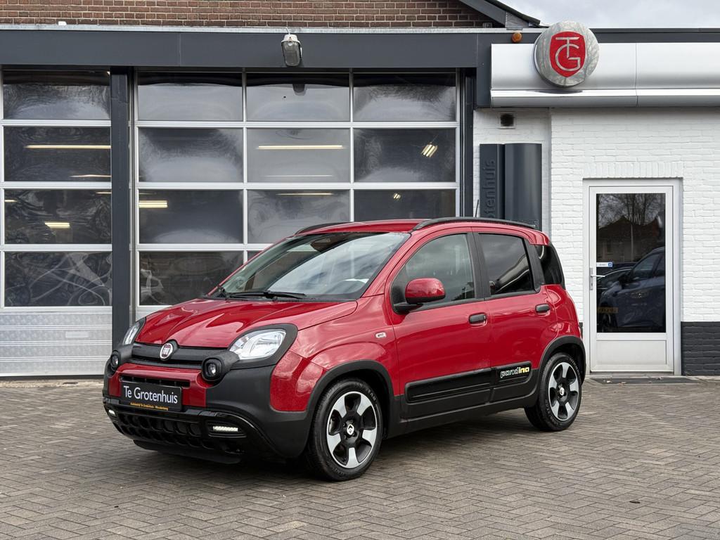 Fiat Panda Cross 1.0 Hybrid Pandina (bj 2025), Auto's, Fiat, Stof, Gebruikt, Zwart, Panda