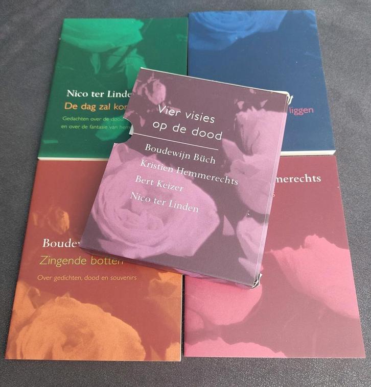 Vier visies op de dood set in box, Boeken, Essays, Columns en Interviews, Zo goed als nieuw, Meerdere auteurs, Ophalen of Verzenden