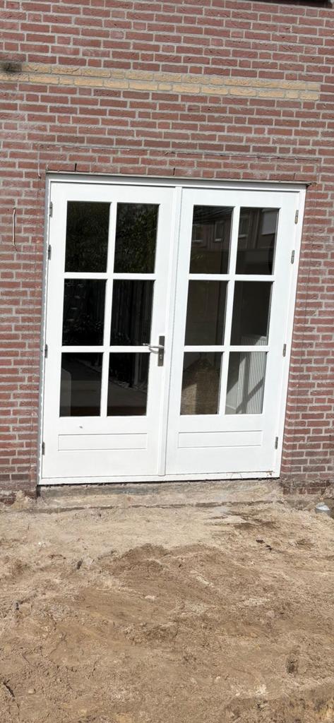 Tuindeuren met kozijn 210 breed en 238 hoog, Doe-het-zelf en Verbouw, Kozijnen en Schuifpuien, 75 tot 150 cm, Deurkozijn, Ophalen of Verzenden