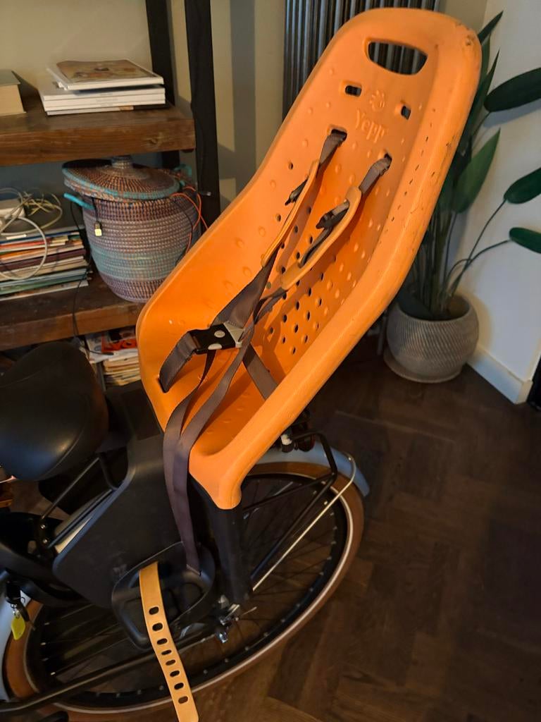 Yepp fietsstoeltje voor achterop, Fietsen en Brommers, Fietsaccessoires | Fietsstoeltjes, Ophalen, Achterzitje, 9 t/m 36 kg, Gebruikt