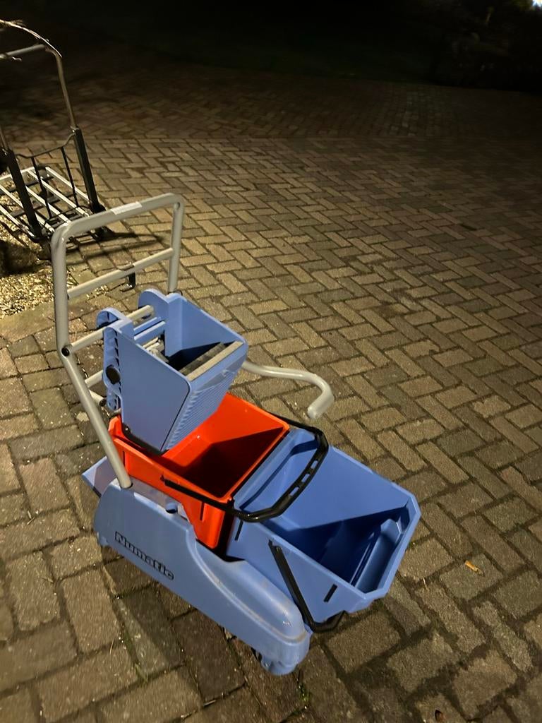 Numatic Schoonmaakkar met Dweilemmer en Pers, Ophalen, Dweilemmer, -bak, of -wagen