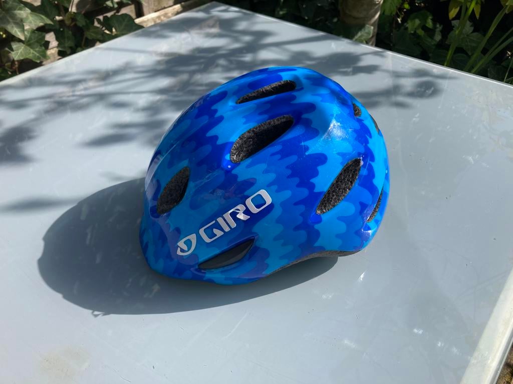 Giro fietshelm XS 45-49cm, Fietsen en Brommers, Fietsaccessoires | Fietshelmen, Ophalen, Gebruikt, XS, Jongen of Meisje