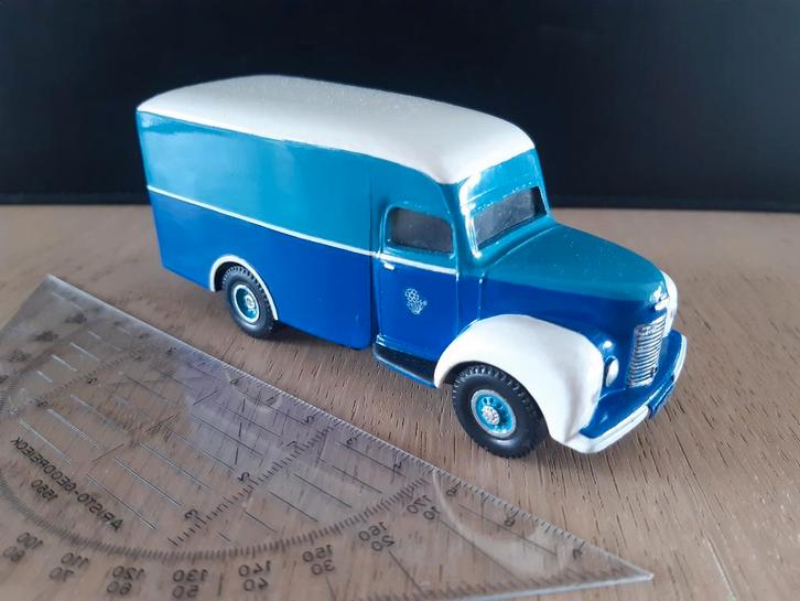 Dinky Toys Commer blauw/wit, Hobby en Vrije tijd, Modelauto's | Overige schalen, Zo goed als nieuw, Bus of Vrachtwagen, Ophalen of Verzenden