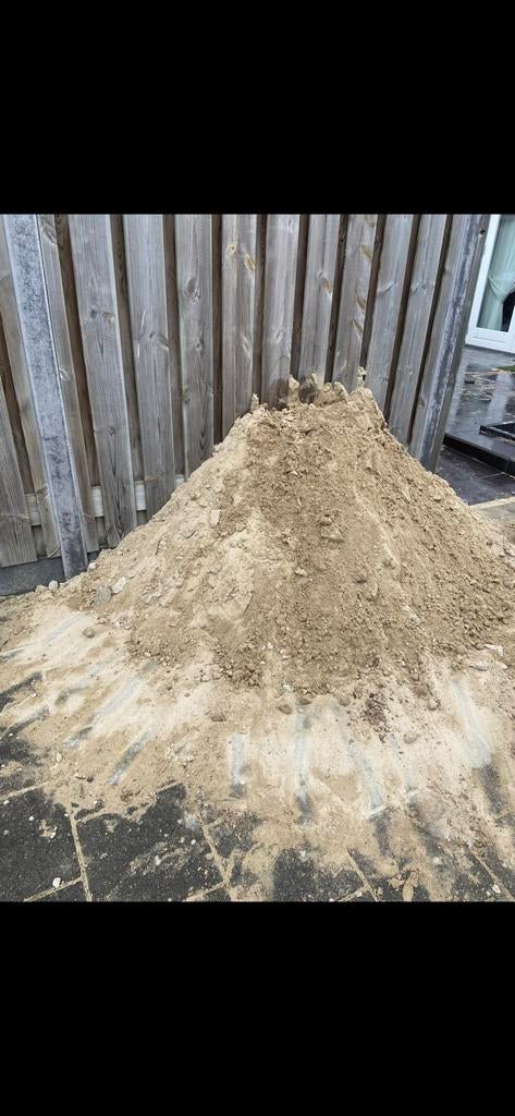 Gratis ophoogzand ongeveer 0,5 m3, Tuin en Terras, Zand, Ophalen, Zo goed als nieuw, Ophoogzand