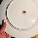 Groot plat bord Royal Albert Old Country Roses 26cm, Ophalen of Verzenden, Zo goed als nieuw, Bord(en), Overige stijlen